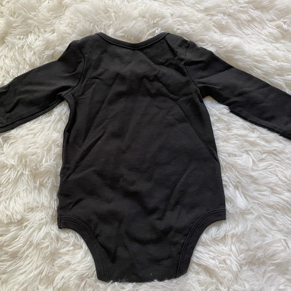 Cat & Jack 0-3m Long Sleeve Onesie - Picture 2 of 3